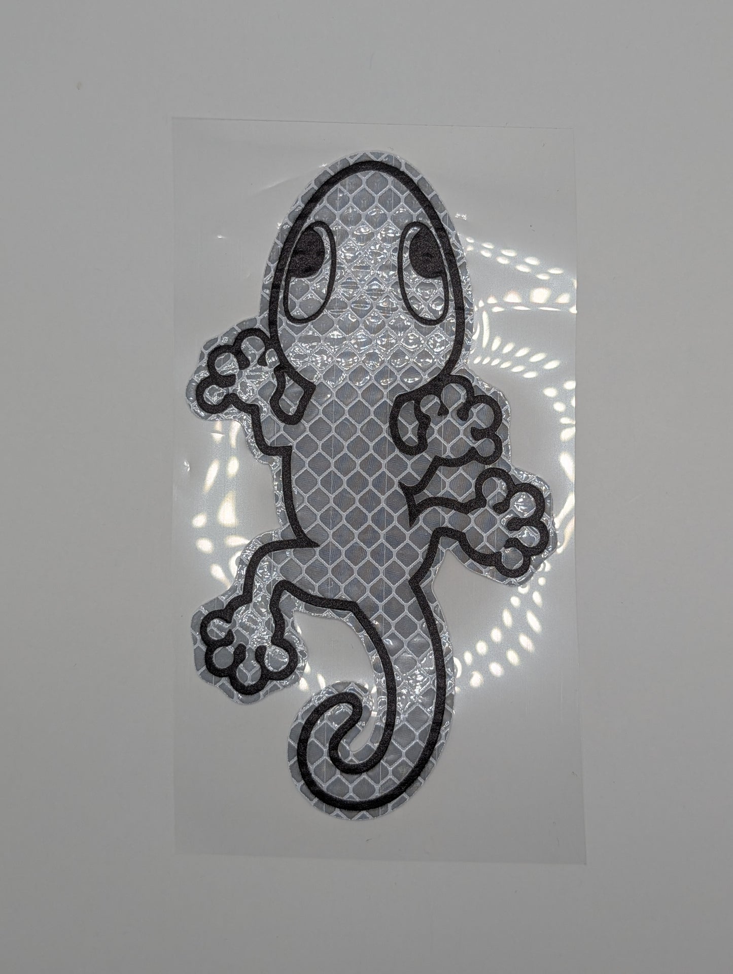 Reflektierender Gecko-Sticker in Silber, 6.8 x 12 cm (1 Stk.)