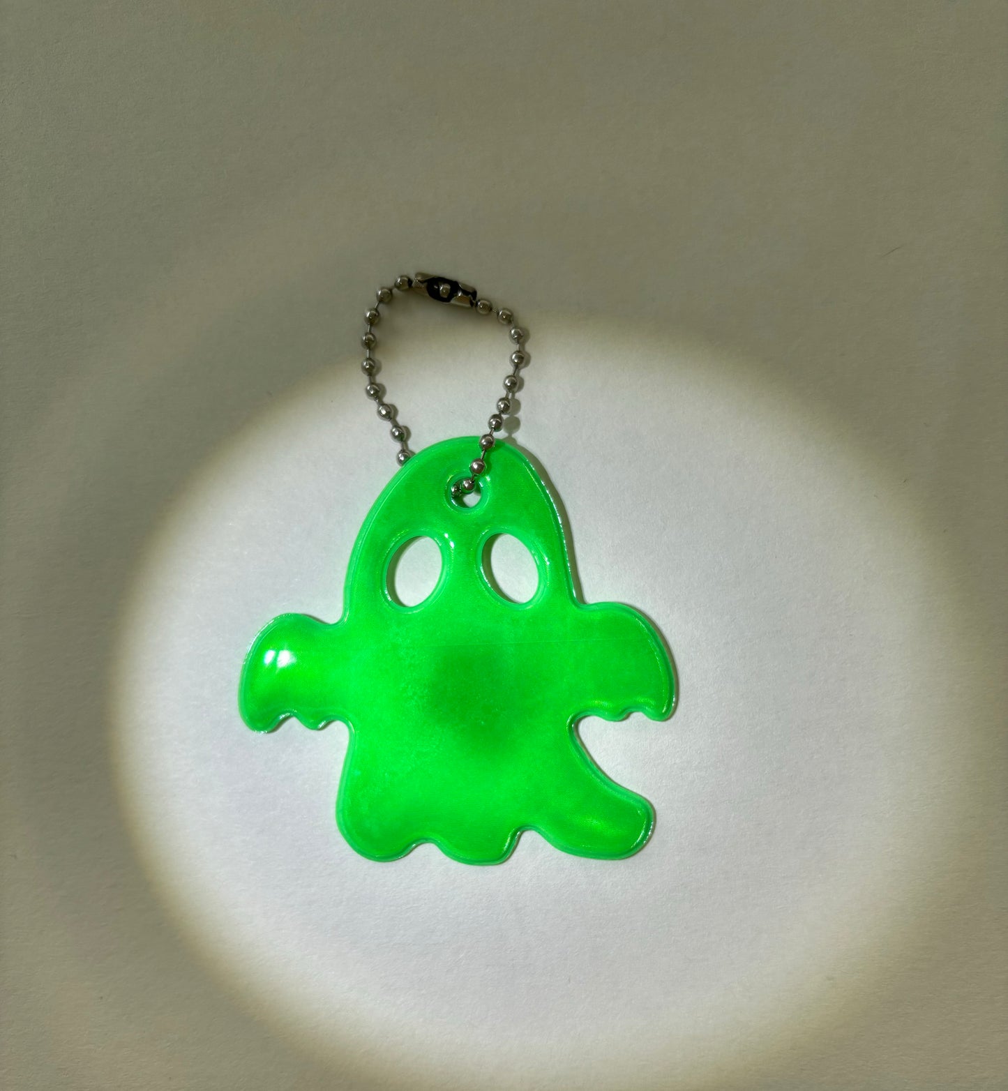 Reflektierender Geist-Anhänger, 5.7cm x 5.8cm (1stk)