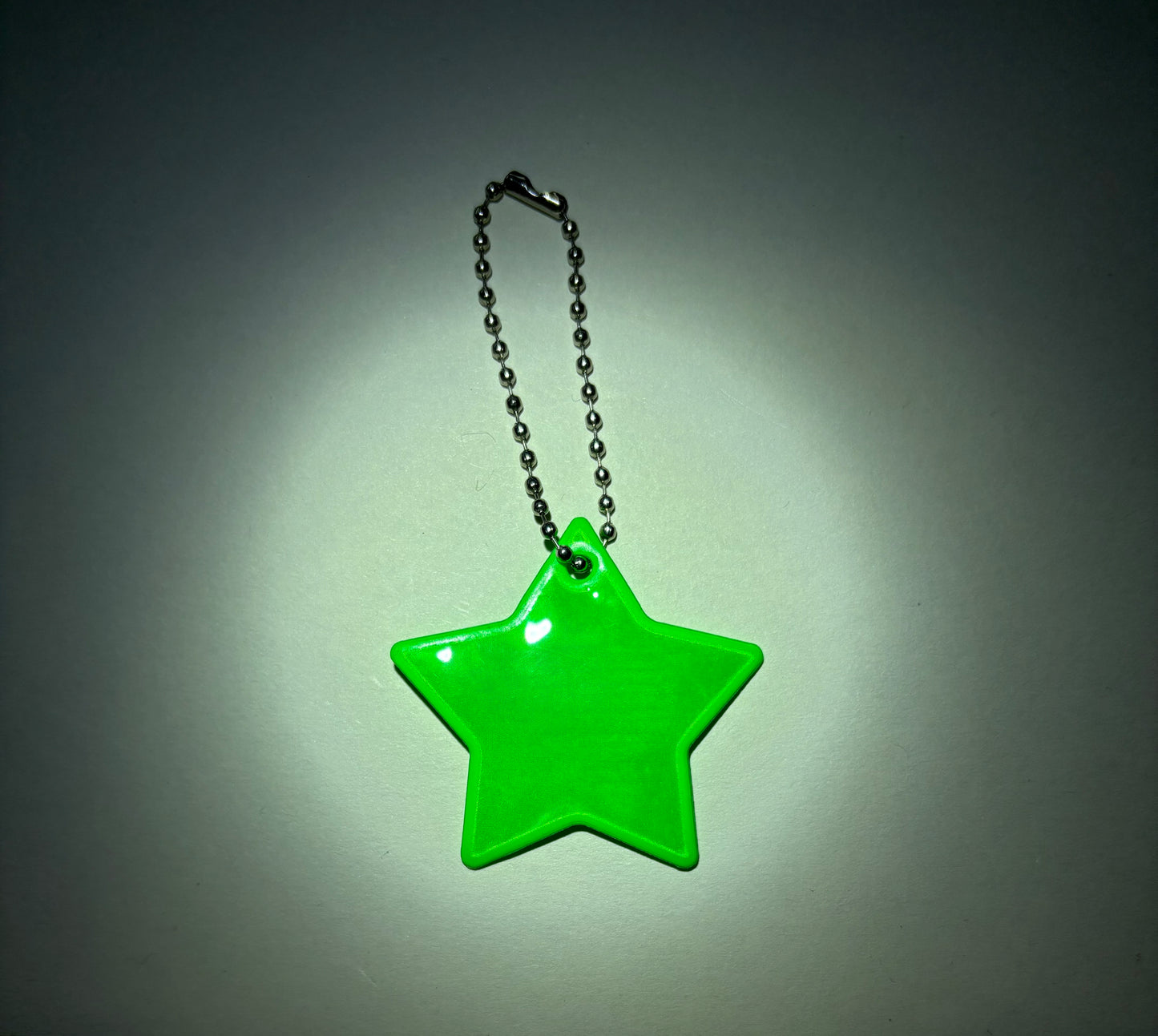 Reflektierender Stern-Anhänger, Farbe zufällig, 5x5cm (1stk)