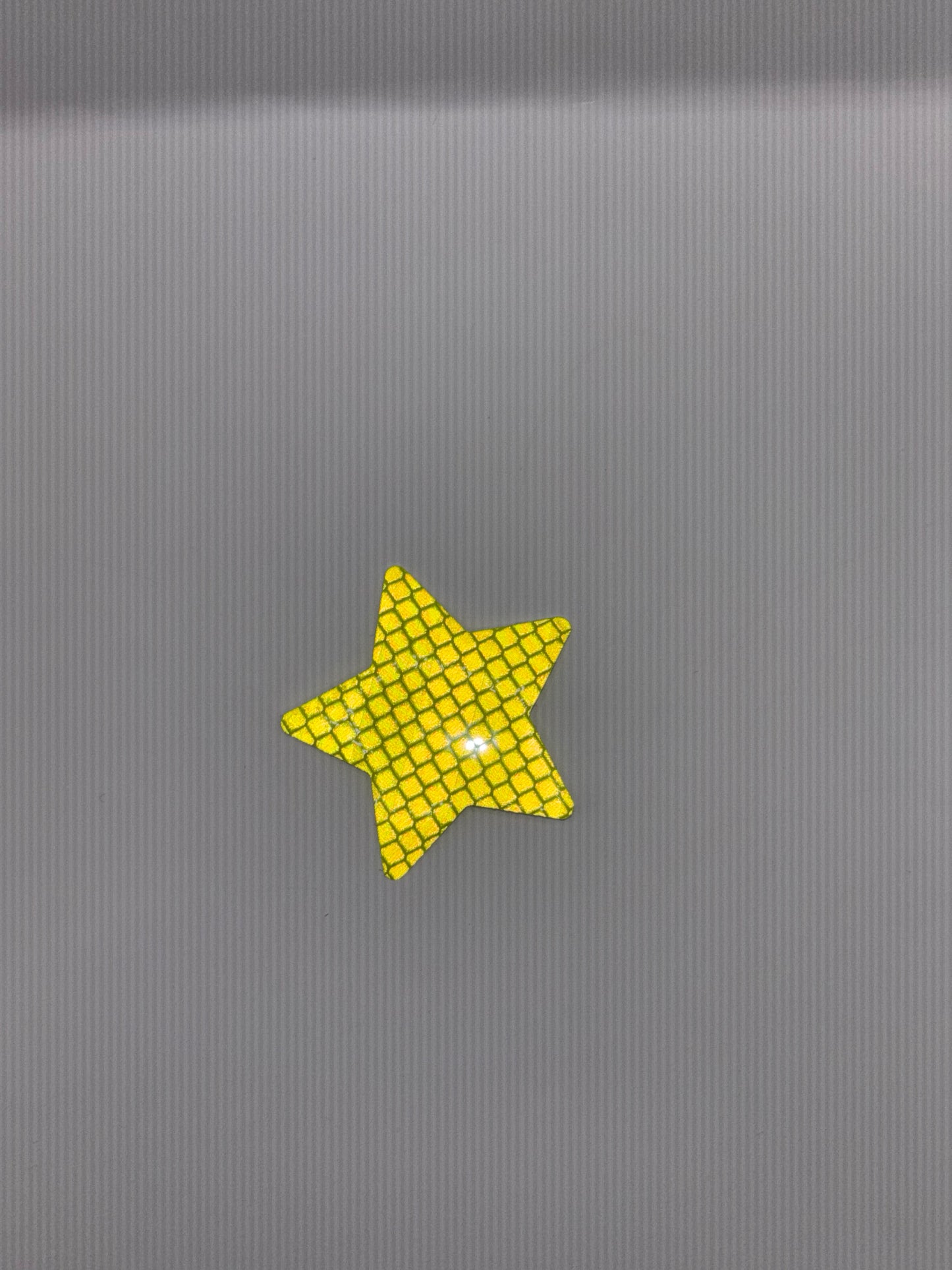 Reflektierender Stern-Aufkleber in leuchtgelb, 5.5cm x 5.5cm (1stk)