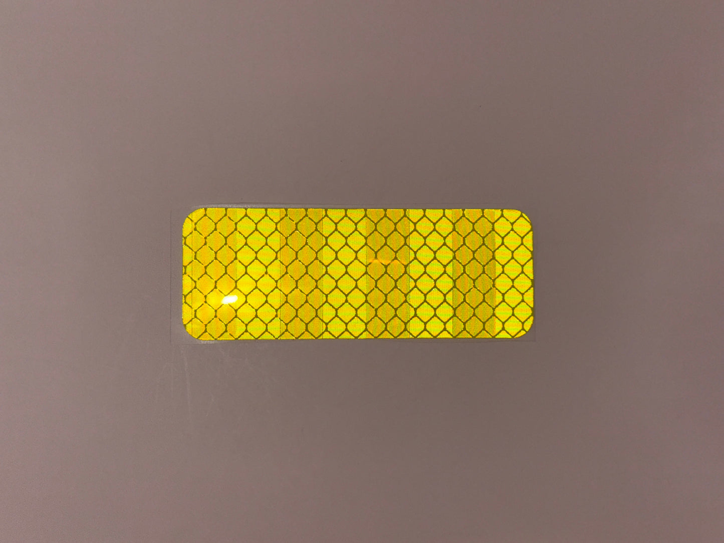 Rechteckiger Reflektor-Aufkleber in leuchtgrün, 3cm x 8cm (1stk)