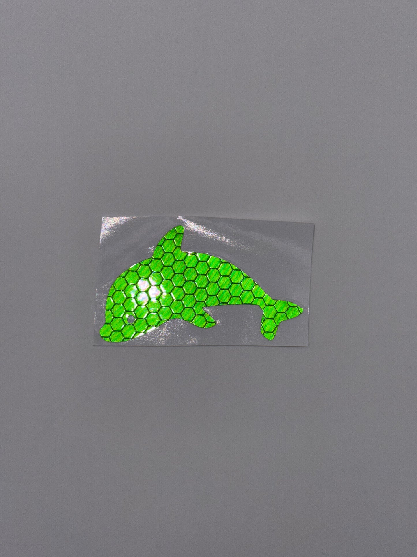 Reflektierender Delfin-Aufkleber in grün, 6cm x 3.5cm (1stk)