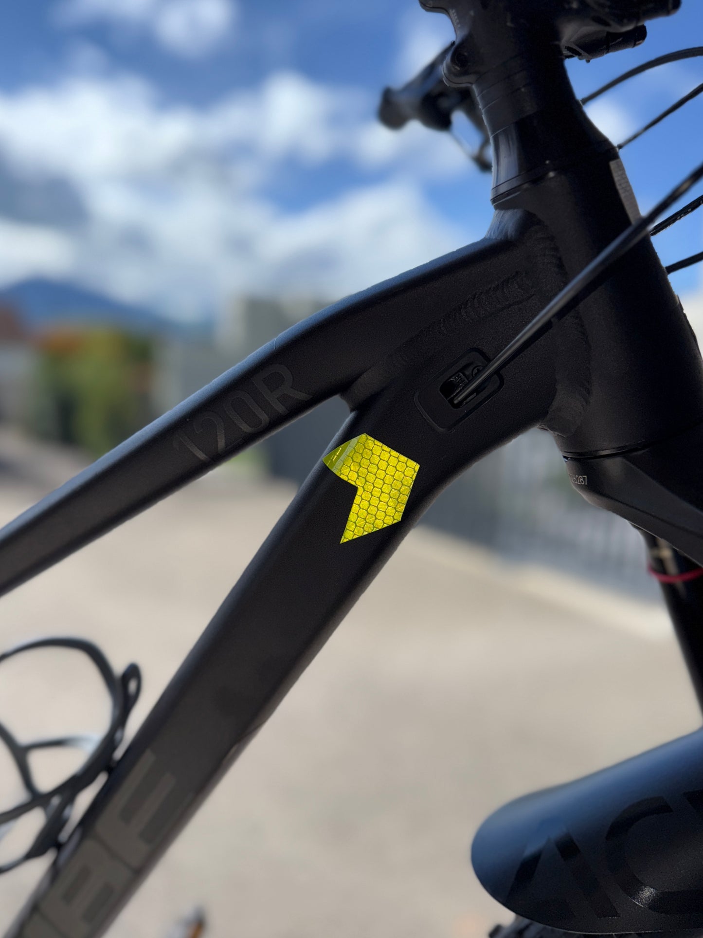 Reflektierender Pfeil-Aufkleber in orange, 6cm x 6cm (1stk)