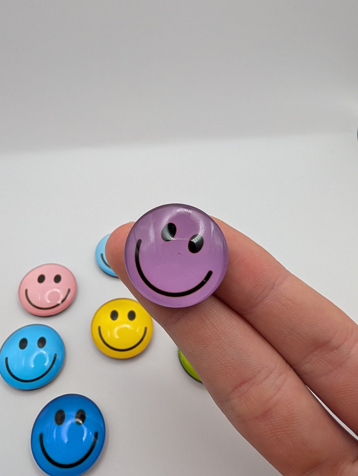 Bunte Smiley Kühlschrankmagnete, Farbe zufällig, 2.5 x 2.5cm (2stk)
