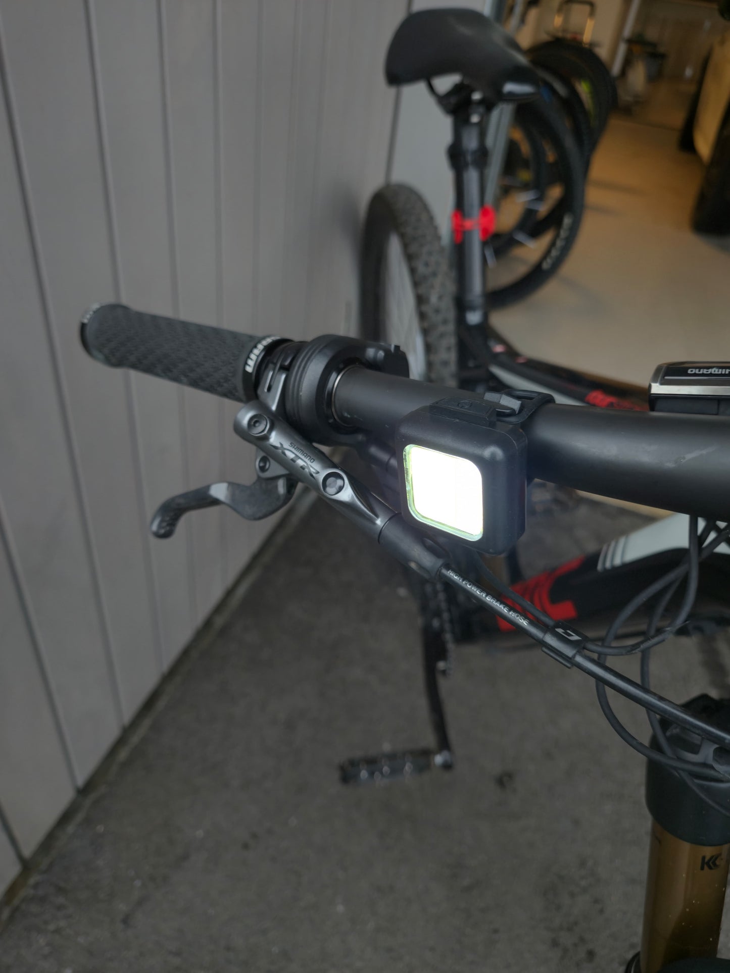 LED-Velolicht-Set, Front- & Rücklicht, 3.8 x 3.8cm