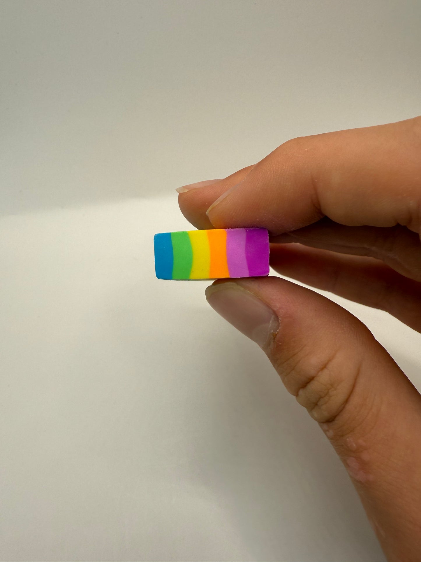 Regenbogen Radiergummi, 5.6 x 2.3cm. (1stk)