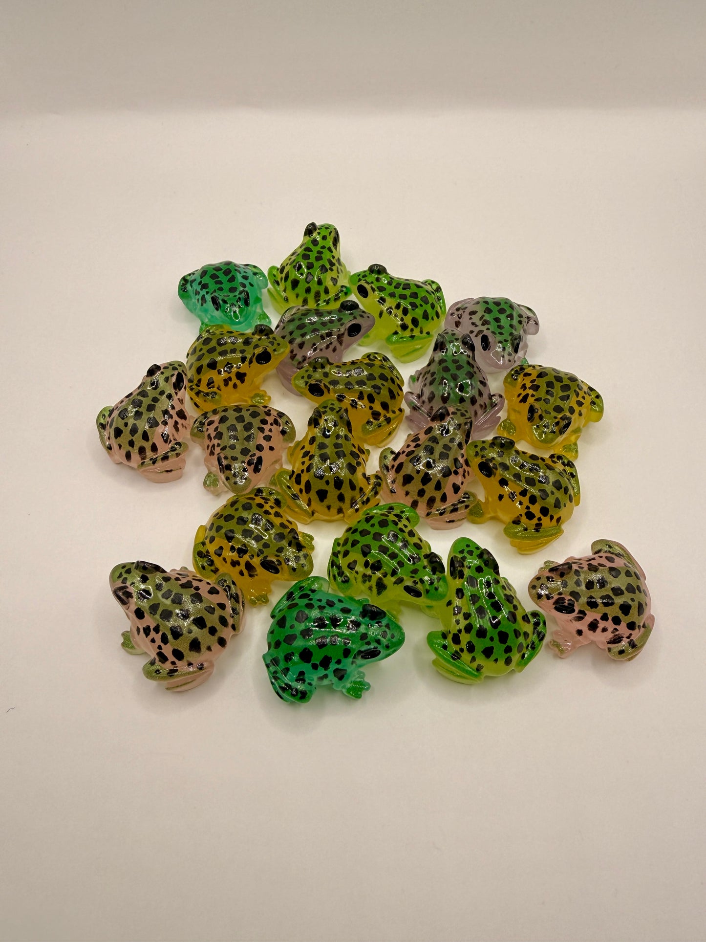 Mini-Frosch-Figuren (3 Stk, glow-in-the-dark), 1.7cm x 2.7cm